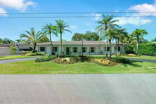 Luxury home in Pinecrest, Hillsborough County