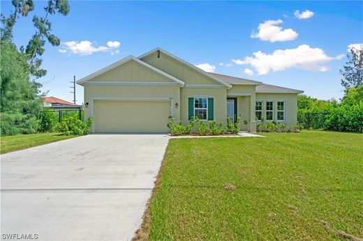Luxury home in Cape Coral, Lee County