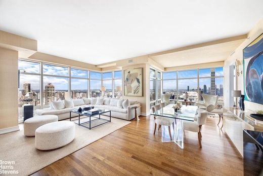 Apartment in Midtown East, New York County