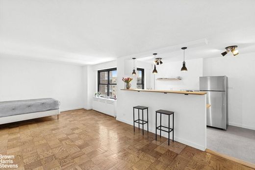 Apartment in Lower East Side, New York County