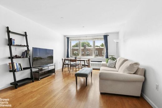 Appartamento a Woodside, Queens County