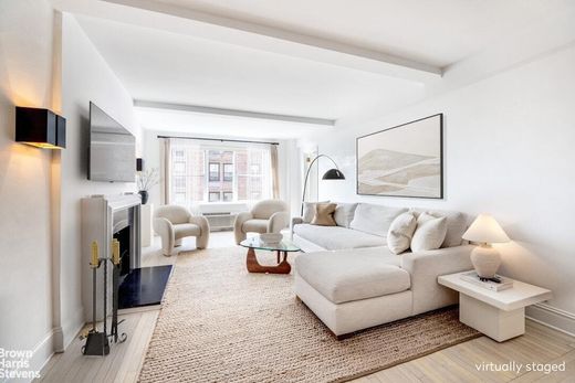 아파트 / Midtown East, New York County