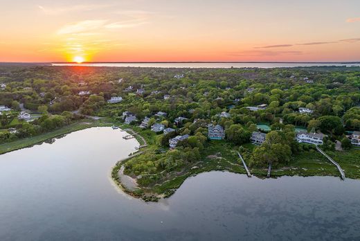 Luxury home in Southampton, Suffolk County