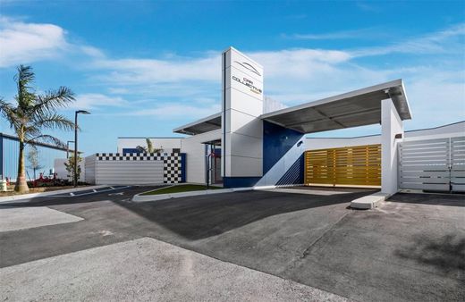 Таунхаус, Sarasota, Sarasota County