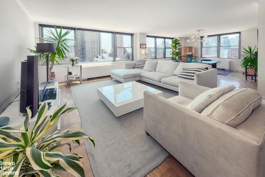 Apartment in Upper East Side, New York County