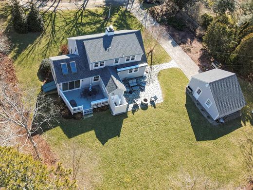 Luxury home in Harwich, Barnstable County