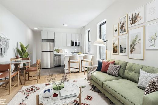 Apartment / Etagenwohnung in Hamilton Heights, New York County