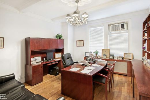 Upper East Side, New York Countyのアパートメント