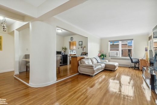 Apartament w Forest Hills, Queens County