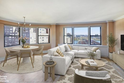 Apartment in Upper East Side, New York County