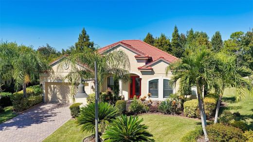 Luxury home in Bradenton, Manatee County
