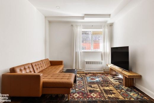 Apartment / Etagenwohnung in Bedford-Stuyvesant, Kings County