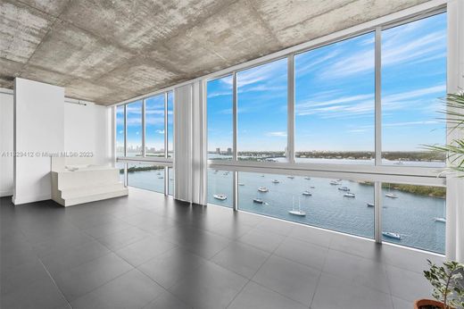 North Bay Village, Miami-Dade Countyの高級住宅