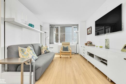 Apartment in Midtown West, New York County