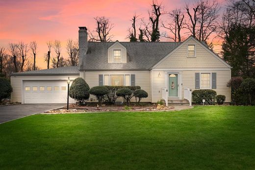 Luxury home in Hartsdale, Westchester County