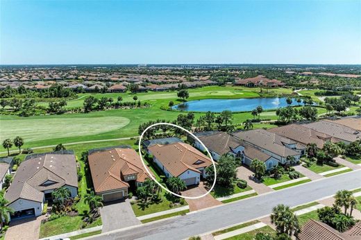 Luxury home in Lakewood Ranch, Manatee County