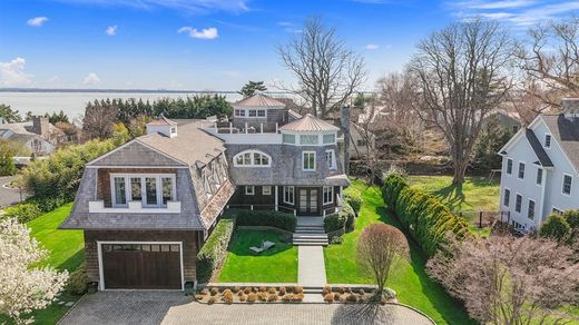 Luxury home in Mamaroneck, Westchester County