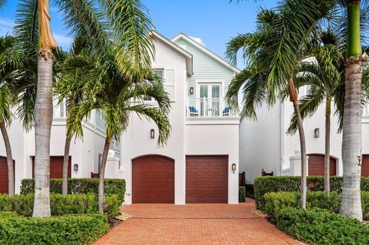 Luxury home in Ocean Ridge, Palm Beach