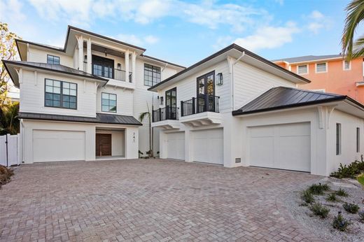 Luxury home in Anna Maria, Manatee County