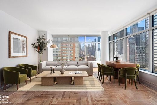 Apartment in Midtown East, New York County