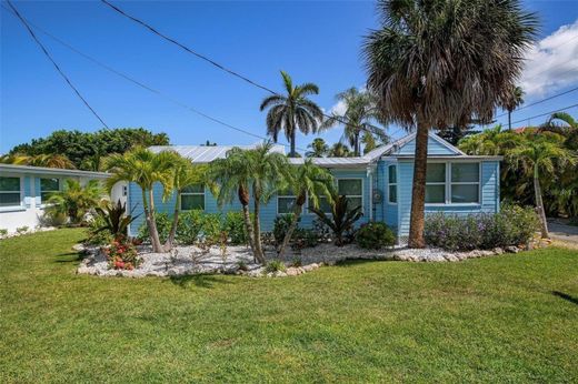 Luxury home in Bradenton Beach, Manatee County