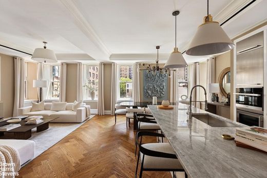 Apartment / Etagenwohnung in Upper West Side, New York County
