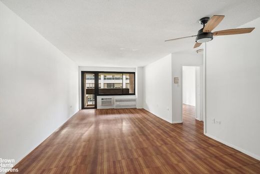 Apartment in Fulton, Oswego County