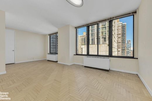 Apartment / Etagenwohnung in Upper East Side, New York County