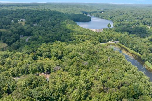 Terreno - New Canaan, Fairfield County