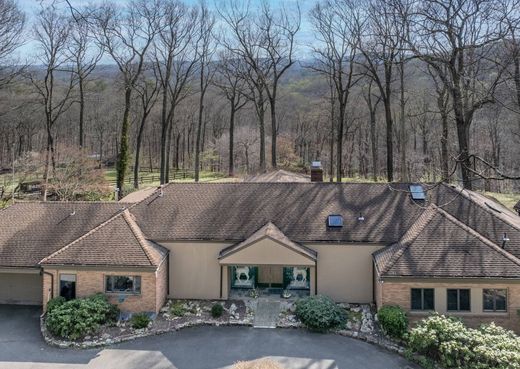 Luxury home in Mendham Township, Morris County