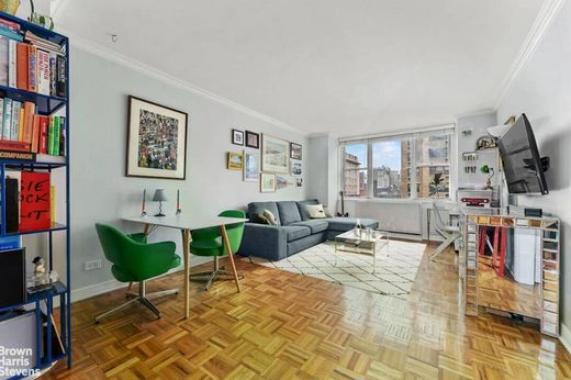 Apartment / Etagenwohnung in Gramercy Park, Palm Beach County
