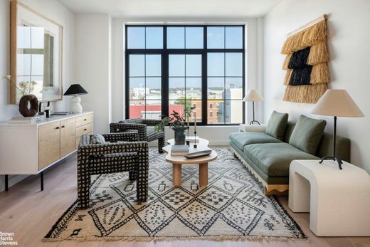 Apartment / Etagenwohnung in Greenpoint, Kings County