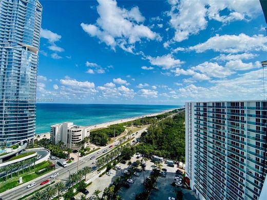 Sunny Isles Beach, Miami-Dade Countyの高級住宅