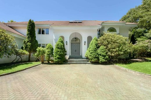 Luxury home in Water Mill, Suffolk County