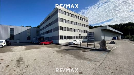 Офис, Laakirchen, Politischer Bezirk Gmunden