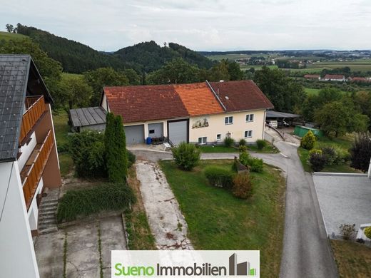 Bauernhof in Gmein, Politischer Bezirk Grieskirchen