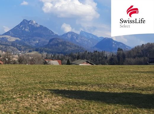 Teren w Hof bei Salzburg, Politischer Bezirk Salzburg-Umgebung