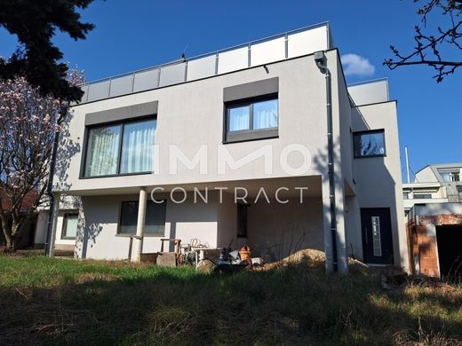 Luxury home in Gemeindebezirk Donaustadt, Wien Stadt