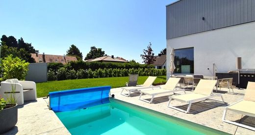 Luxury home in Langenzersdorf, Politischer Bezirk Korneuburg
