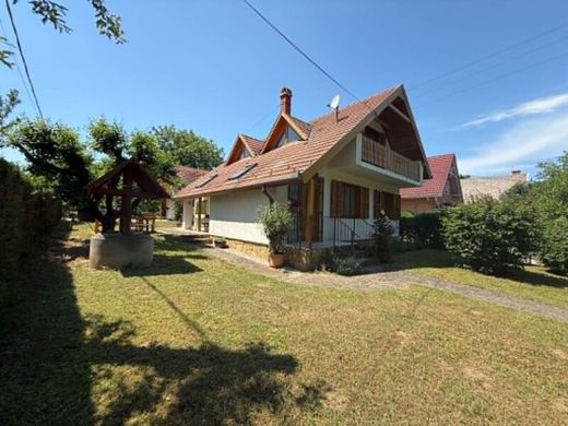 Luxury home in Balatonlelle, Somogy megye