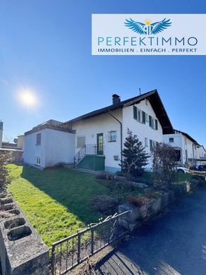 Maison de luxe à Lustenau, Politischer Bezirk Dornbirn