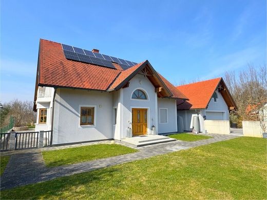 Luxury home in Rudersdorf, Politischer Bezirk Jennersdorf