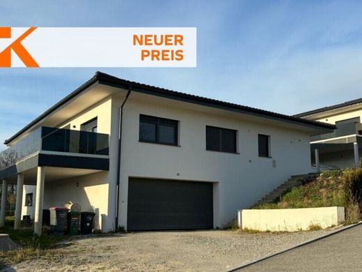 호화 저택 / Mehrnbach, Politischer Bezirk Ried im Innkreis