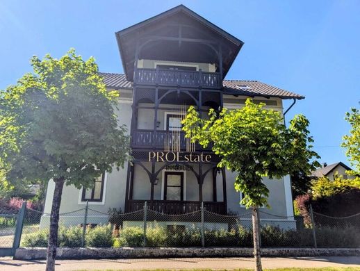 Casa di lusso a Gmunden, Politischer Bezirk Gmunden