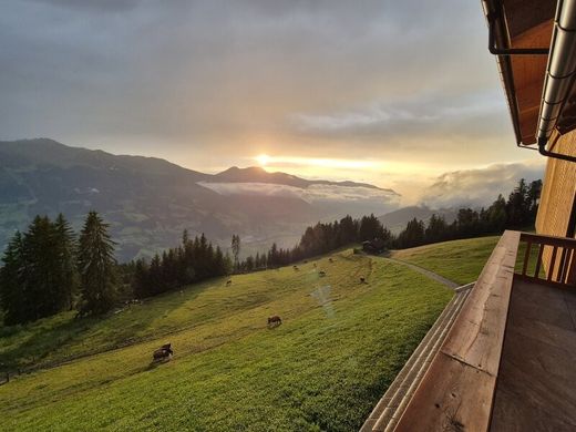 豪宅  Stummerberg, Politischer Bezirk Schwaz