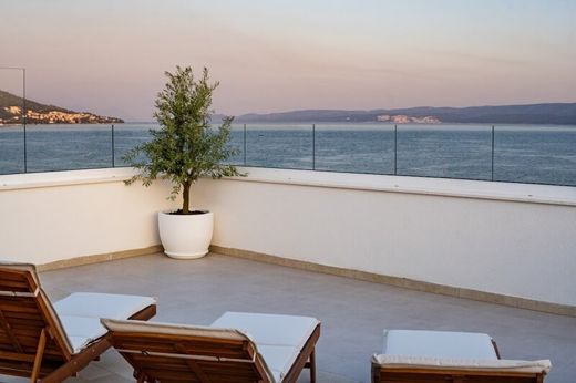 Casa di lusso a Duće, Dugi Rat Općina