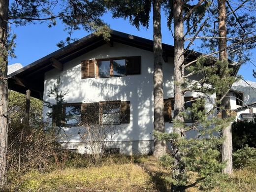 Casa de luxo - Untermieming, Politischer Bezirk Imst