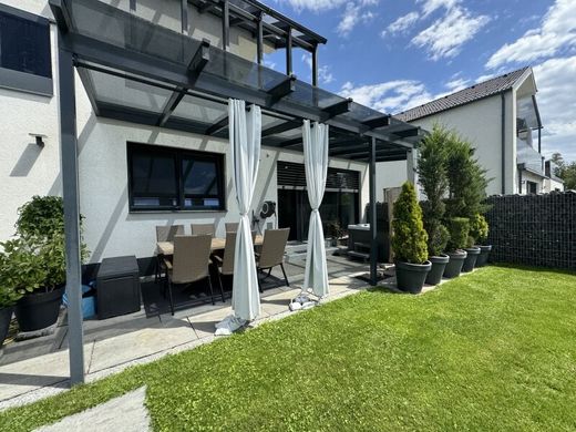 아파트 / Unterpremstätten, Politischer Bezirk Graz-Umgebung