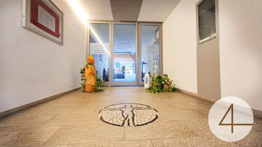 Oficina en Grieskirchen, Politischer Bezirk Grieskirchen