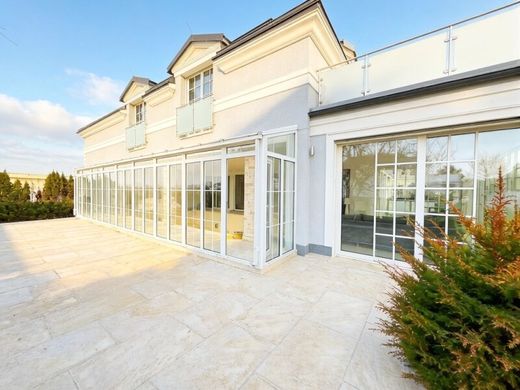 Вилла, Oberwaltersdorf, Politischer Bezirk Baden